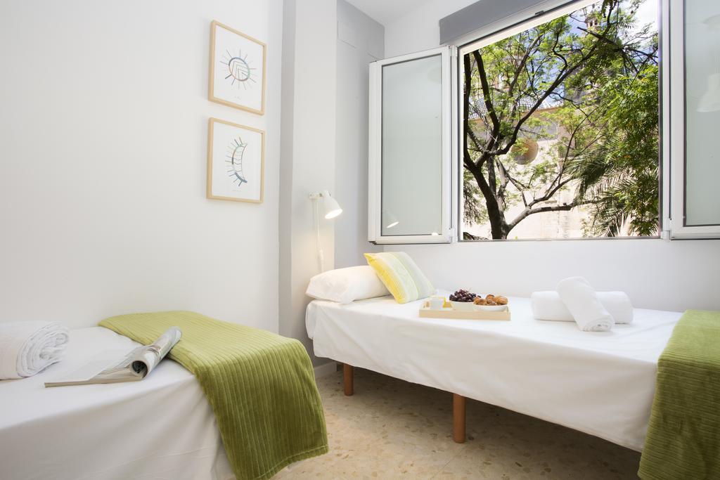 Singularstays Plaza Del Carmen Valencia Exteriör bild